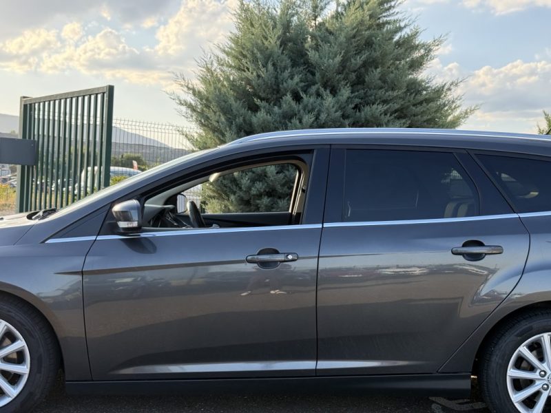 FORD Focus SW 1.0 EcoBoost 125ch Titanium Garantie 6 Mois