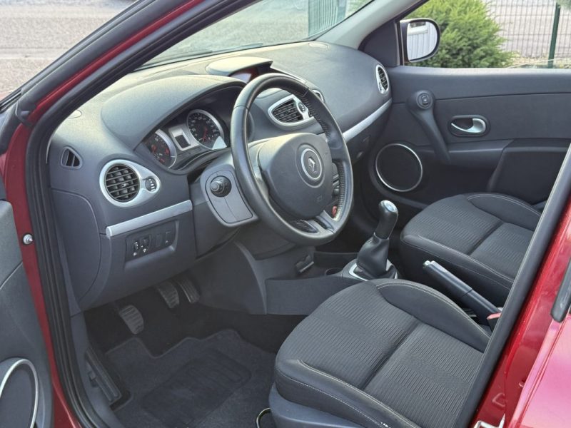 RENAULT Clio 1.2L100ch Dynamique 5p 1ére Main Garantie 6 Mois