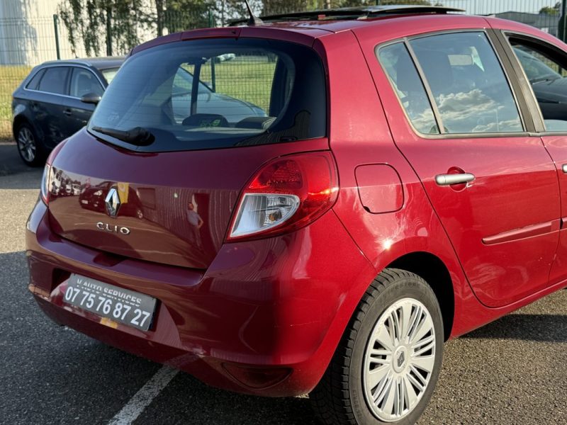 RENAULT Clio 1.2L100ch Dynamique 5p 1ére Main Garantie 6 Mois