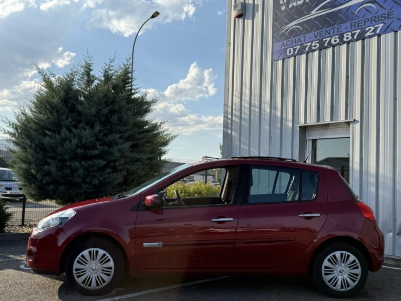 RENAULT Clio 1.2L100ch Dynamique 5p 1ére Main Garantie 6 Mois