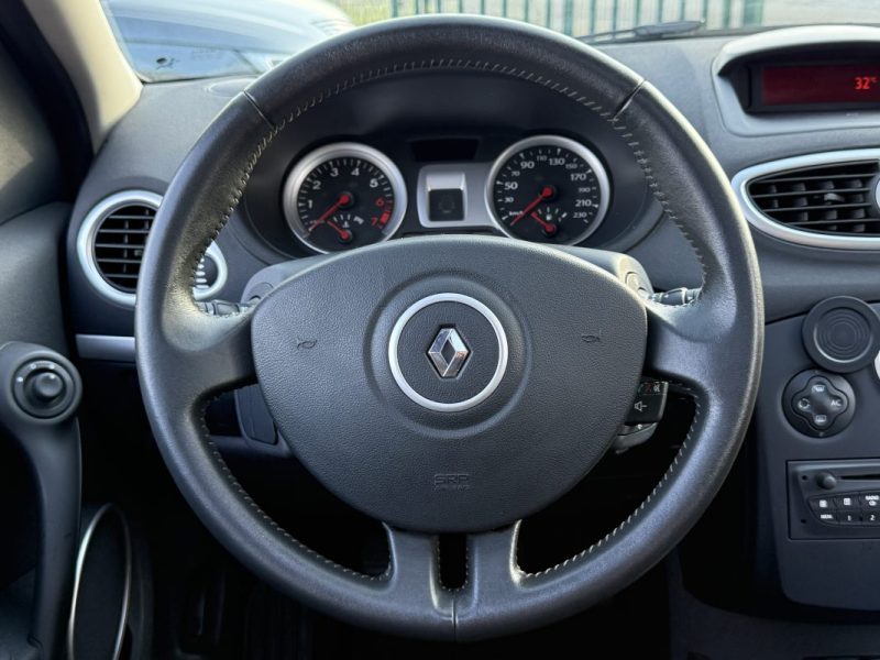 RENAULT Clio 1.2L100ch Dynamique 5p 1ére Main Garantie 6 Mois