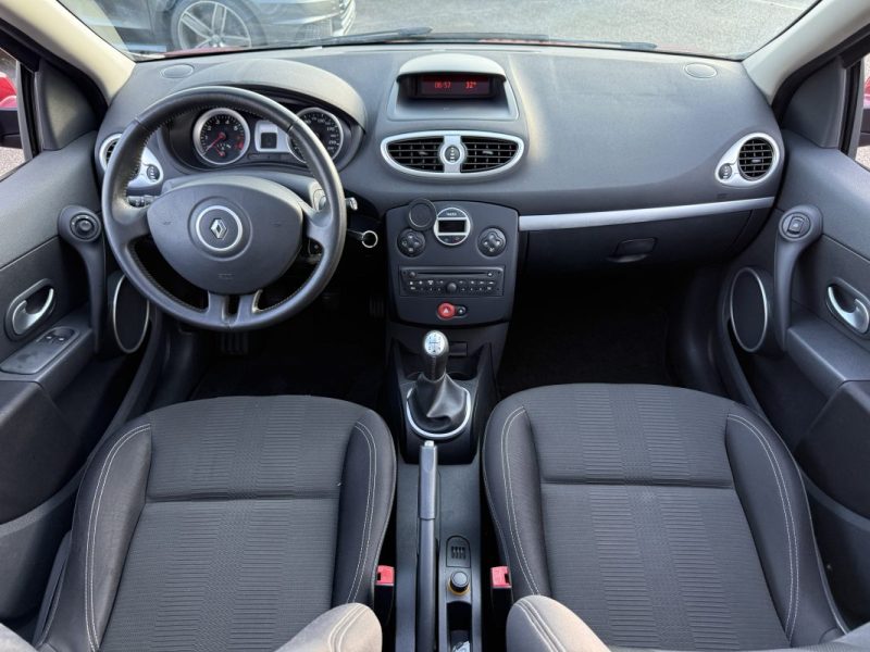 RENAULT Clio 1.2L100ch Dynamique 5p 1ére Main Garantie 6 Mois