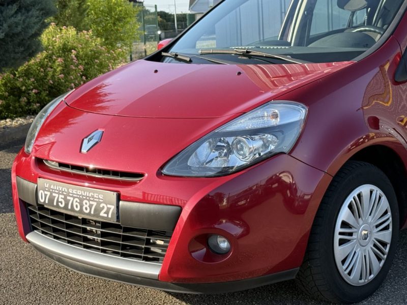 RENAULT Clio 1.2L100ch Dynamique 5p 1ére Main Garantie 6 Mois