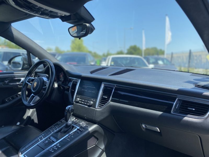 PORSCHE MACAN S 3.0D 258Ch PDK7 / Toit Ouvrant - Sièges électriques à mémoires