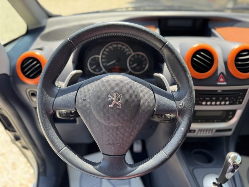 PEUGEOT 1007 DOLCE 1.6E 2-TRONIC 2008 KIT DISTRIBUTION FAIT EN NOVEMBRE 2023 A 54000KM