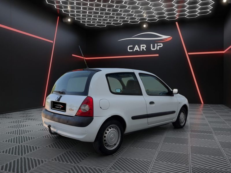 RENAULT CLIO II 1.5 dCi 81 cv / 2 places