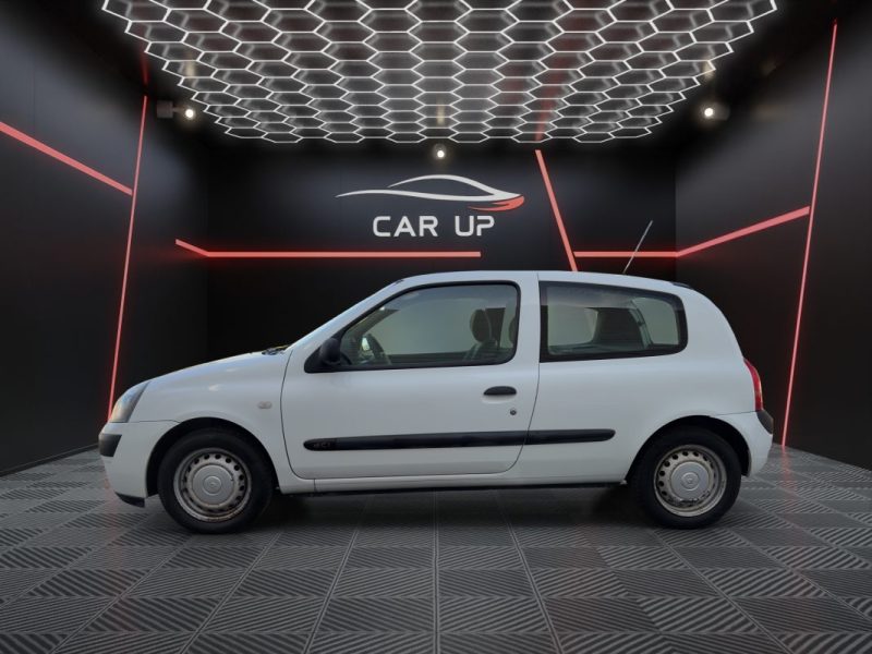 RENAULT CLIO II 1.5 dCi 81 cv / 2 places