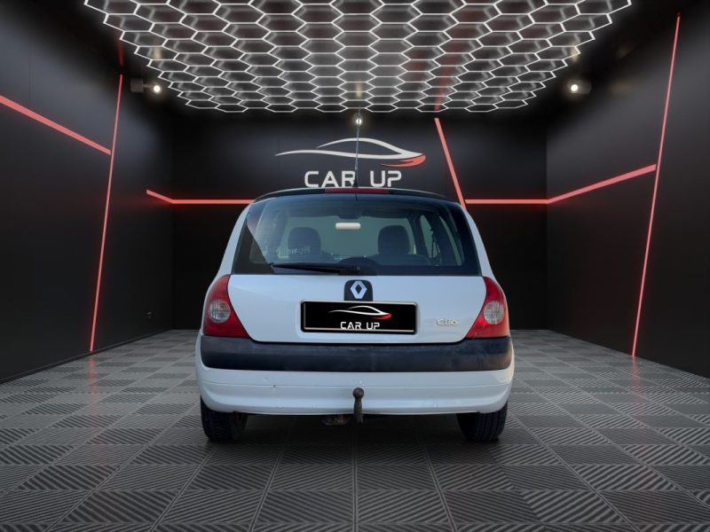 RENAULT CLIO II 1.5 dCi 81 cv / 2 places