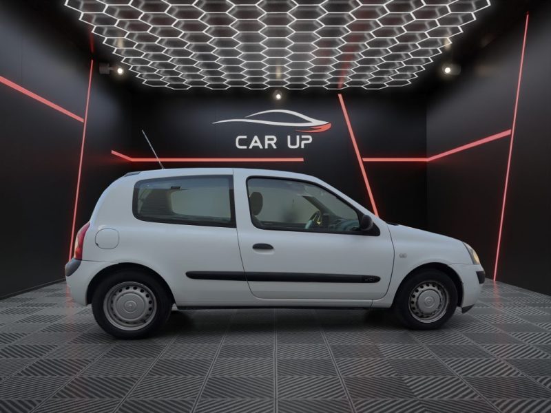 RENAULT CLIO II 1.5 dCi 81 cv / 2 places