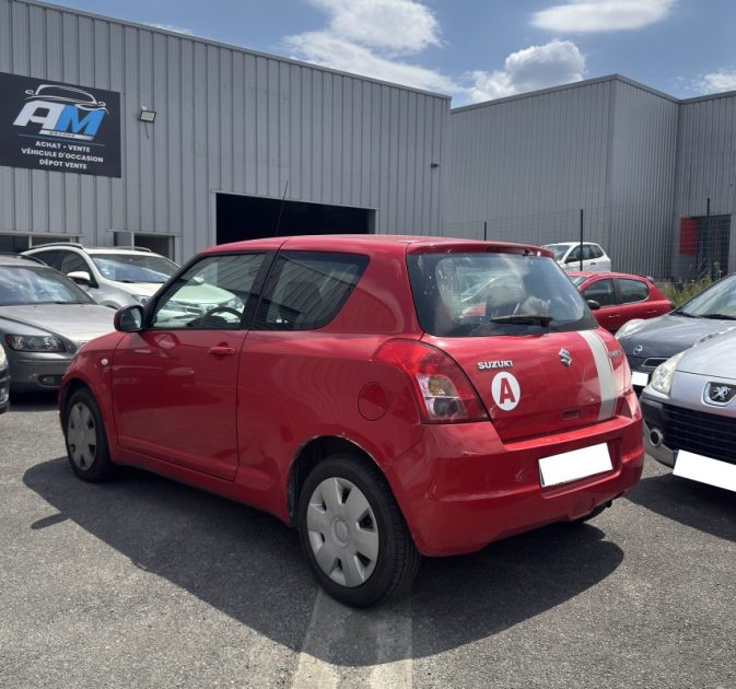 SUZUKI SWIFT 1.3 VVT GL GARANTIE 