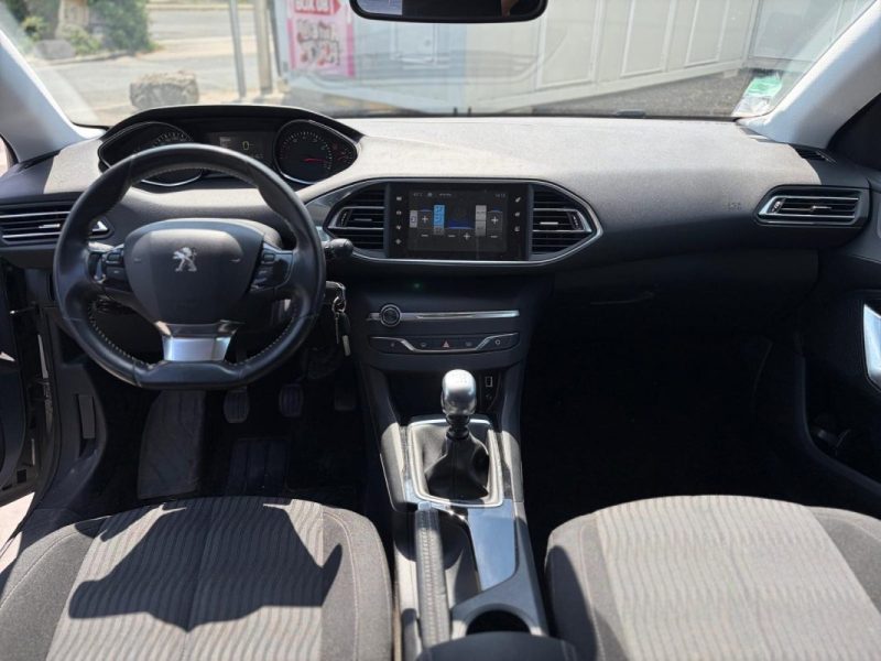 PEUGEOT 308 II 1.6 THP 125 ACTIVE 2014