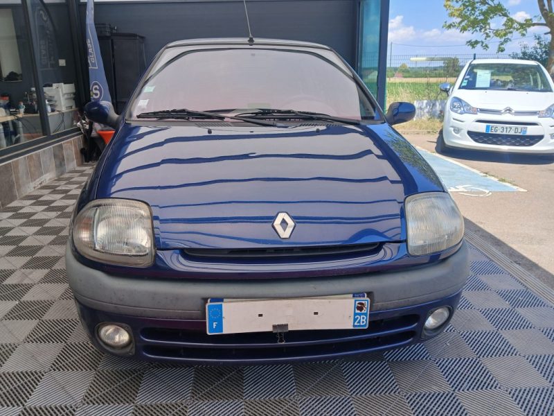RENAULT CLIO RXT 1.6i  90 cv *** BVA*** 1999 