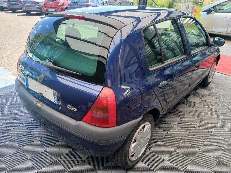 RENAULT CLIO RXT 1.6i  90 cv *** BVA*** 1999 