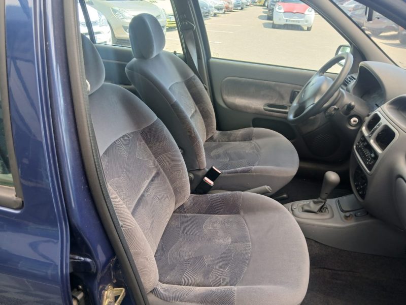 RENAULT CLIO RXT 1.6i  90 cv *** BVA*** 1999 