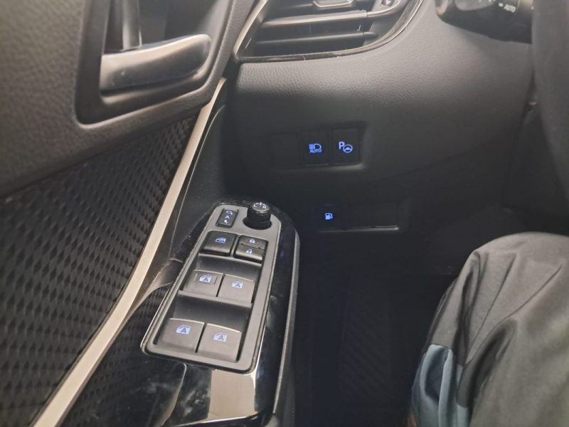 TOYOTA C-HR SUV HYBRIDE 1.8 GRAPHIC TOUTES OPTIONS 122cv/1 ERE MAIN/TVA RECUPERABLE