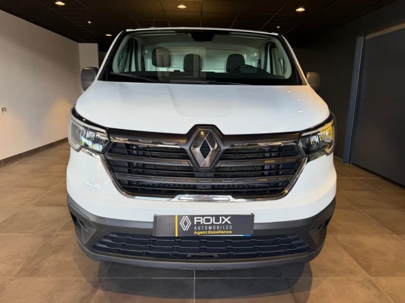 RENAULT TRAFIC L2H1 2.0 BLUE DCI 130 ESSENTIEL / RADAR AR / HABILLAGE BOIS 