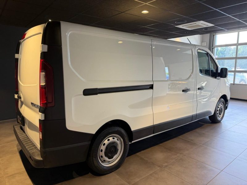 RENAULT TRAFIC L2H1 2.0 BLUE DCI 130 ESSENTIEL / RADAR AR / HABILLAGE BOIS 