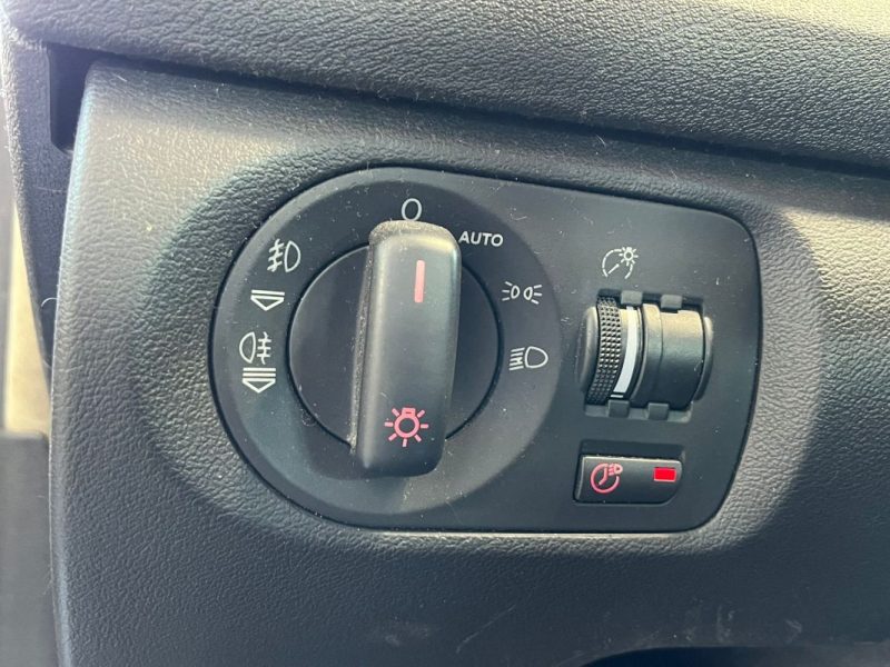 AUDI A3 2.0 140 Ch 🛋️ Intérieur cuir 📡 Radar de recul 🍎 Apple CarPlay