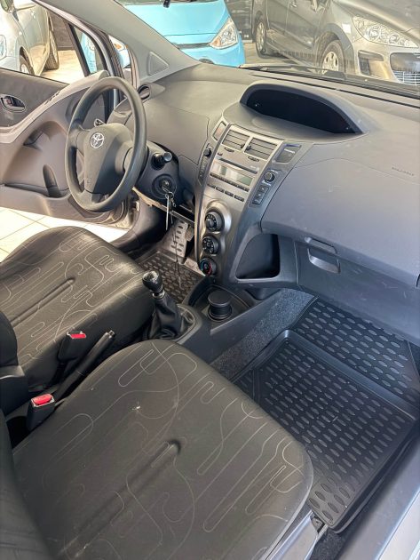 TOYOTA YARIS  1.4 D4-D 90CV LUNA - Moteur à Chaîne - GARANTIE 12 MOIS OU 15.000KM - CT OK  2009