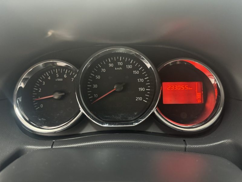 DACIA DUSTER 1.5 DCI 110 PRESTIGE 4X4 2014