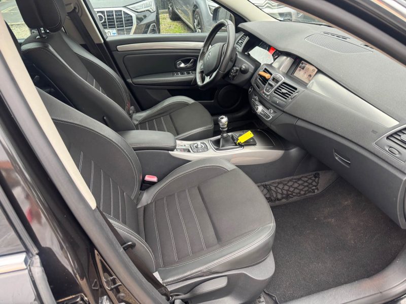 RENAULT LAGUNAIII 1.5 DCI 110 NERVASPORT 2012