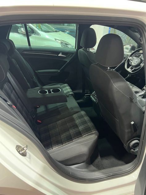 VOLKSWAGEN GOLF 7 2.0 TDI 184 GTD, Toit Ouvrant, Sport and Sound, Keyless, Garantie