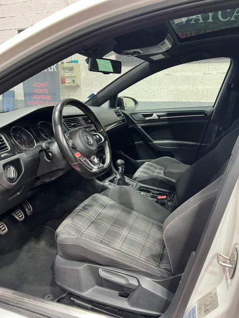 VOLKSWAGEN GOLF 7 2.0 TDI 184 GTD, Toit Ouvrant, Sport and Sound, Keyless, Garantie