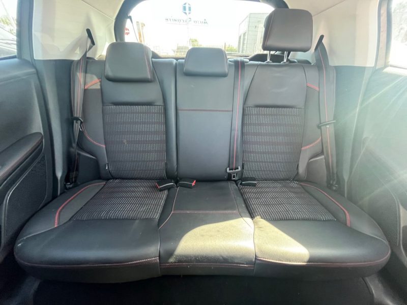 Peugeot 208 1.2i 110 Ch Boite Auto