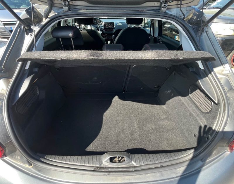 Peugeot 208 1.2i 110 Ch Boite Auto