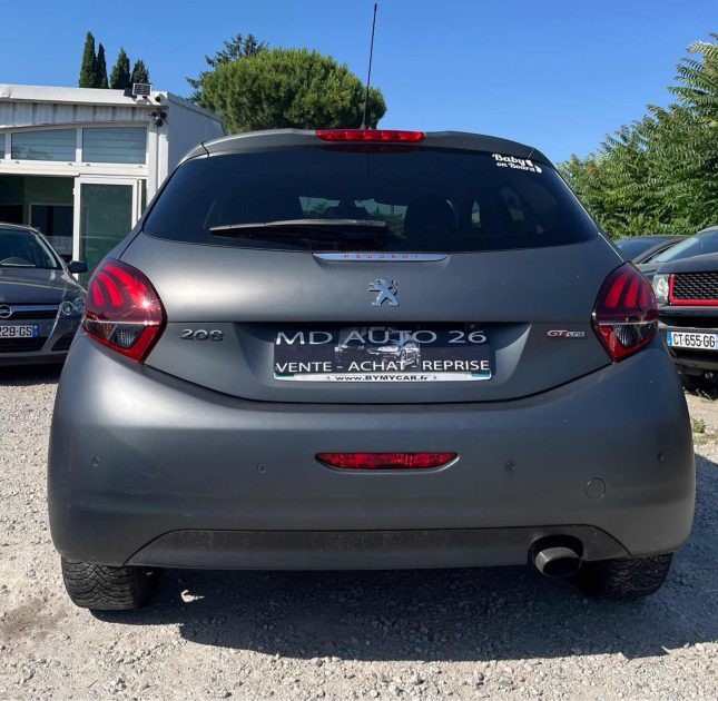 Peugeot 208 1.2i 110 Ch Boite Auto