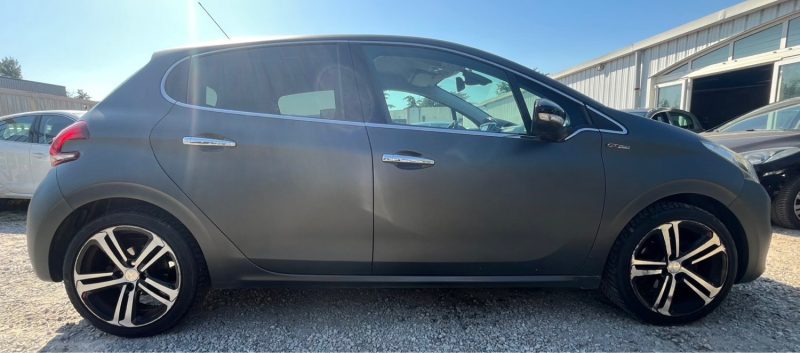 Peugeot 208 1.2i 110 Ch Boite Auto