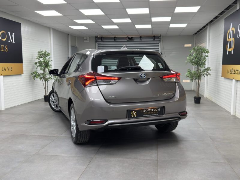 TOYOTA AURIS HSD 136H - Dynamic Business - 1ère Main