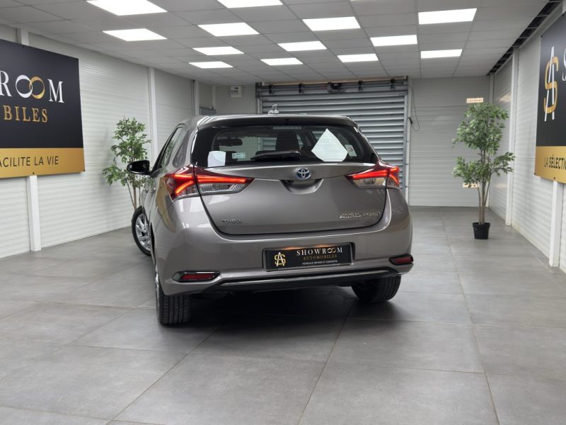 TOYOTA AURIS HSD 136H - Dynamic Business - 1ère Main