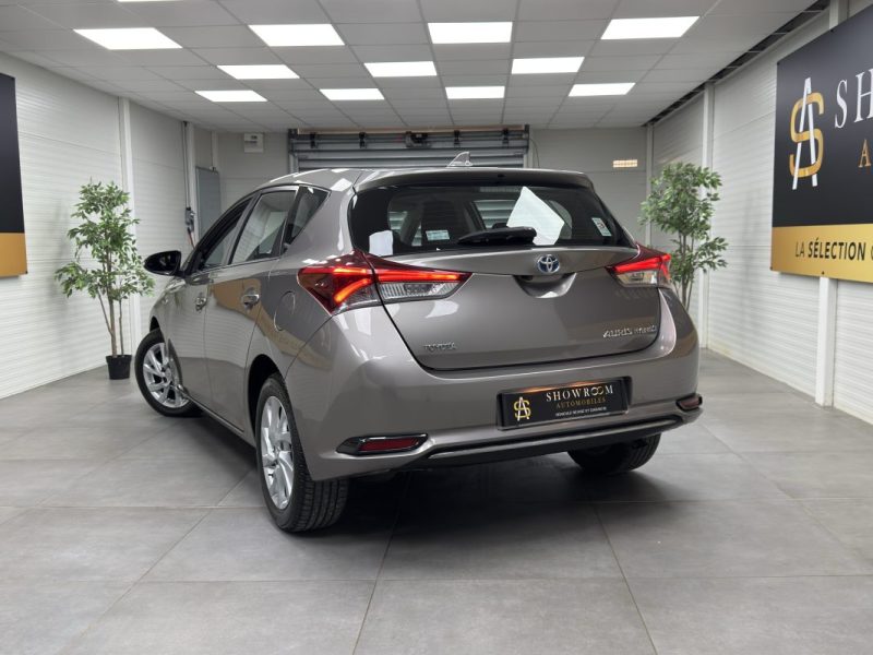 TOYOTA AURIS HSD 136H - Dynamic Business - 1ère Main