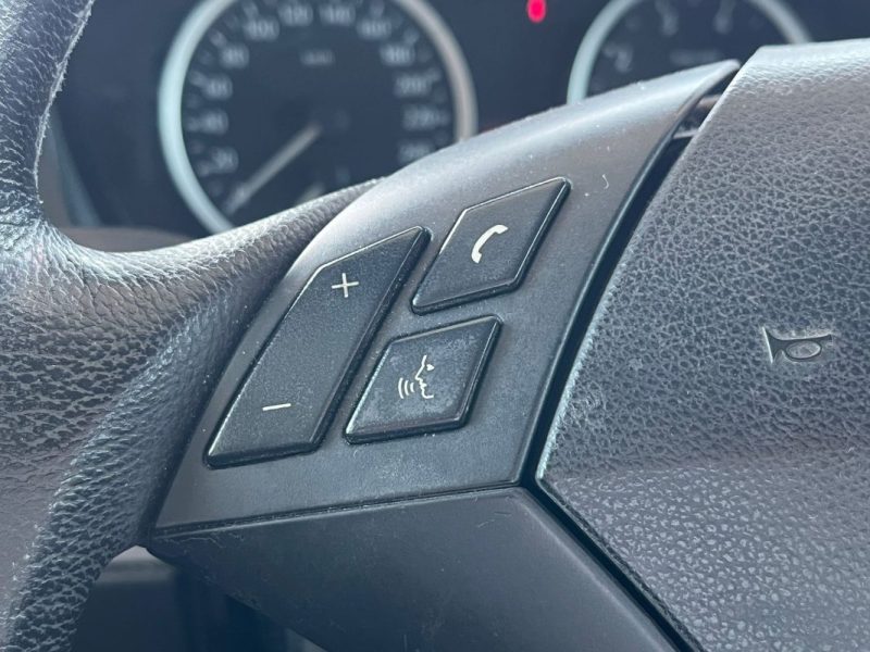 🚗 BMW SÉRIE 5 2.2 170ch ⚙️ 📡 Radar de recul 🔗 Attache remorque 📱 Bluetooth