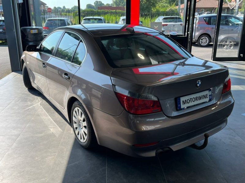 🚗 BMW SÉRIE 5 2.2 170ch ⚙️ 📡 Radar de recul 🔗 Attache remorque 📱 Bluetooth