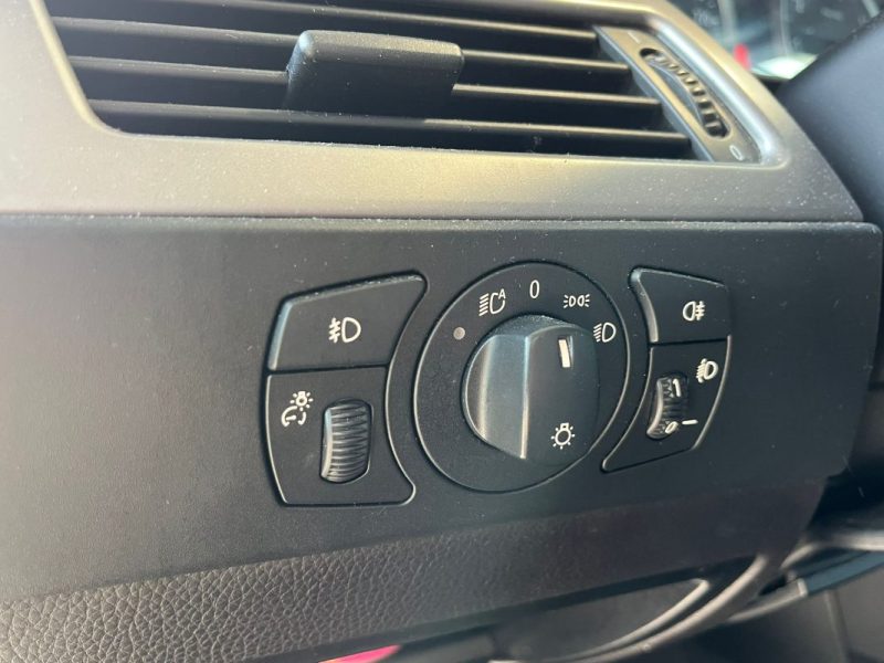 🚗 BMW SÉRIE 5 2.2 170ch ⚙️ 📡 Radar de recul 🔗 Attache remorque 📱 Bluetooth