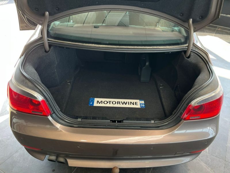 🚗 BMW SÉRIE 5 2.2 170ch ⚙️ 📡 Radar de recul 🔗 Attache remorque 📱 Bluetooth