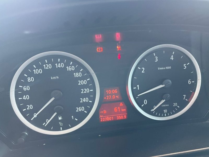 🚗 BMW SÉRIE 5 2.2 170ch ⚙️ 📡 Radar de recul 🔗 Attache remorque 📱 Bluetooth