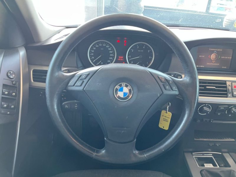 🚗 BMW SÉRIE 5 2.2 170ch ⚙️ 📡 Radar de recul 🔗 Attache remorque 📱 Bluetooth