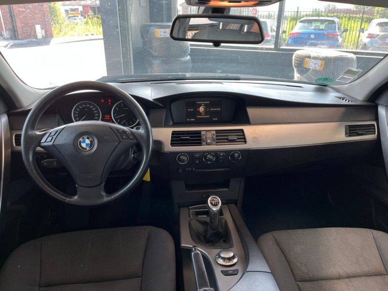 🚗 BMW SÉRIE 5 2.2 170ch ⚙️ 📡 Radar de recul 🔗 Attache remorque 📱 Bluetooth