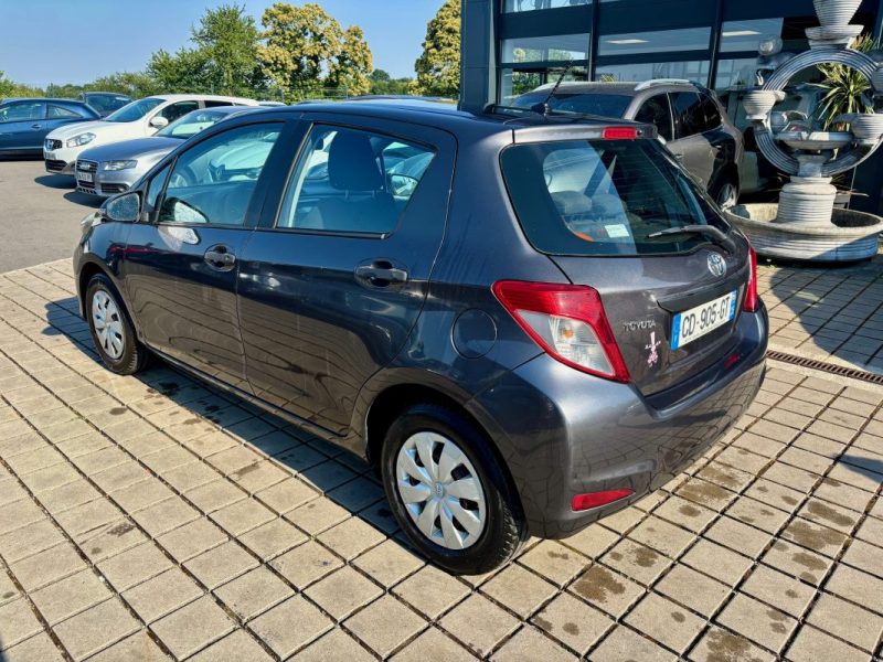 TOYOTA YARIS 1.0 VVTI 69 TENDANCE  2012