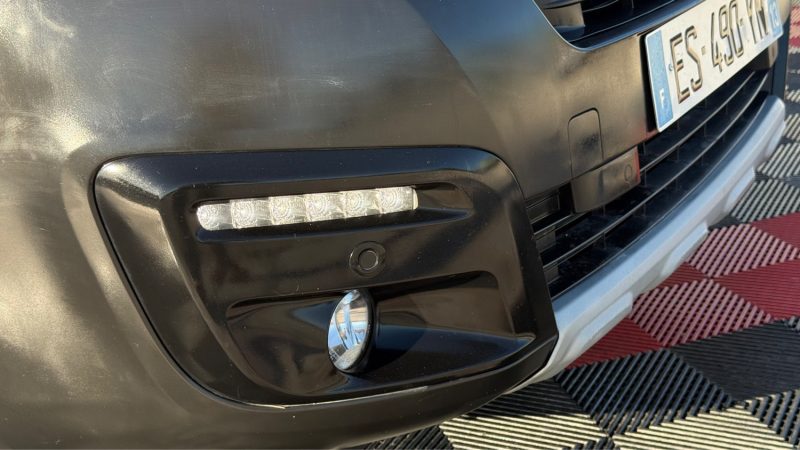 PEUGEOT PARTNER TEPEE 1.2 E THP 110 CV PREMIERE MAINS 