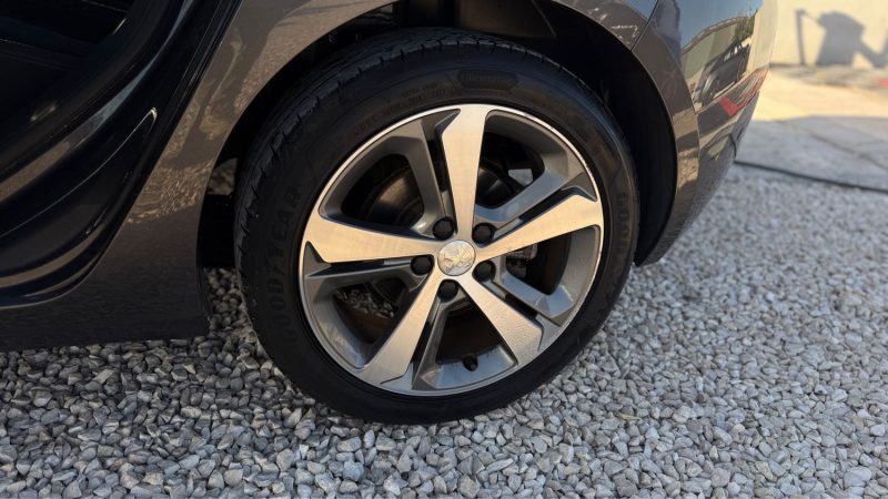 PEUGEOT 308 II 1.2 E-THP 130 ALLURE 2019