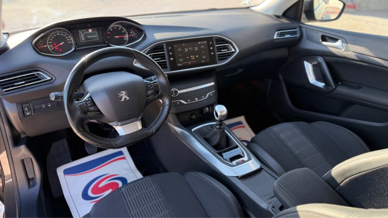 PEUGEOT 308 II 1.2 E-THP 130 ALLURE 2019