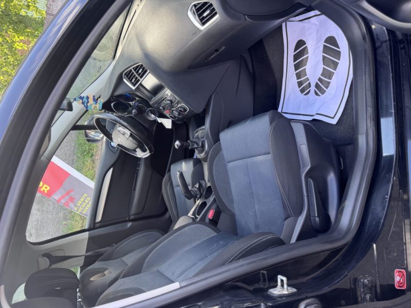 CITROEN C4 1.6 HDI 90 ROSSIGNOL ET 5CV FISCAUX  2013
