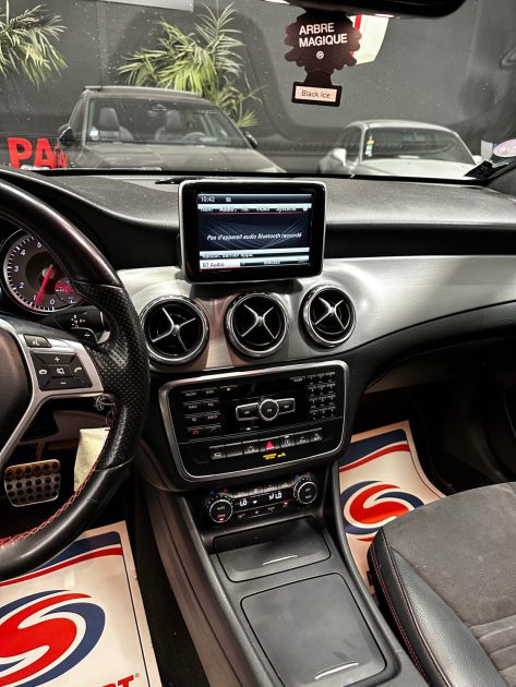 MAGNIFIQUE MERCEDES BENZ GLA 250 FASCINATION 4 MATIC 211 CH (SUIVI D’ENTRETIEN, TOIT OUVRANT)