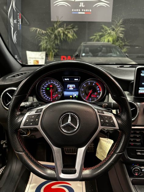 MAGNIFIQUE MERCEDES BENZ GLA 250 FASCINATION 4 MATIC 211 CH (SUIVI D’ENTRETIEN, TOIT OUVRANT)