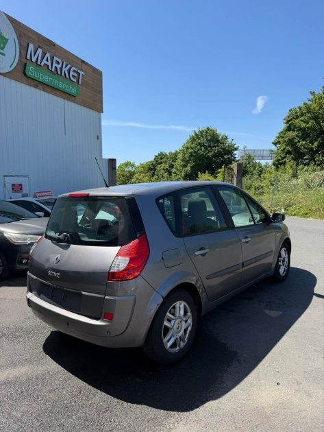 RENAULT SCÉNIC II 2.0 135CV PRIVILEGE BOITE AUTOMATIQUE