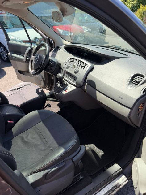 RENAULT SCÉNIC II 2.0 135CV PRIVILEGE BOITE AUTOMATIQUE